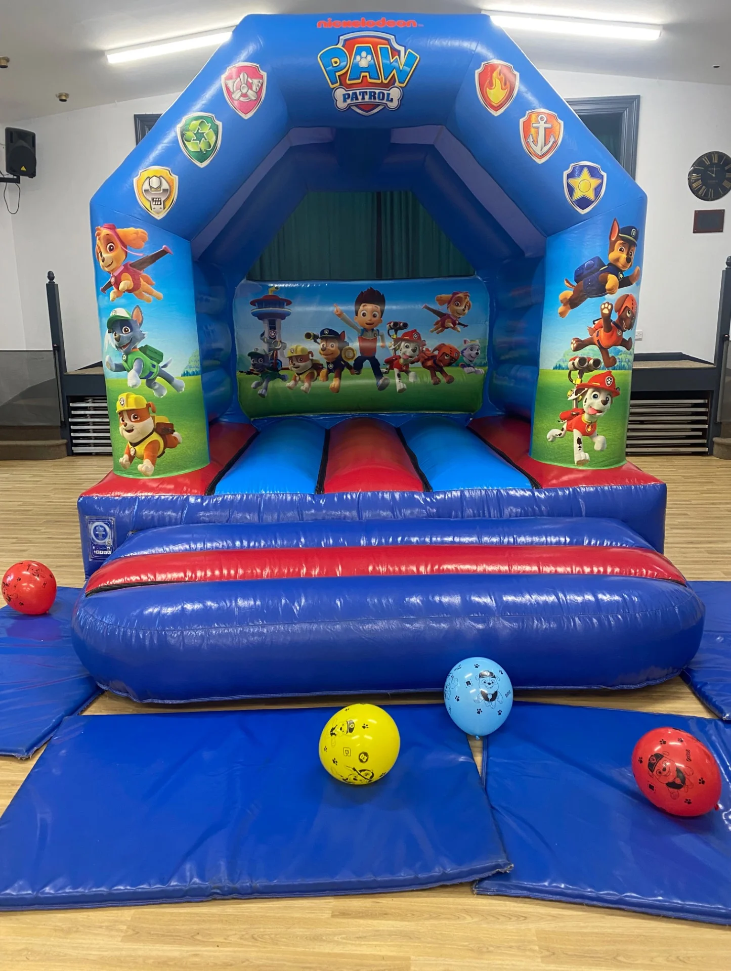 venue-hire-abi-s-entertainments-bouncy-castle-hire-staffordshire