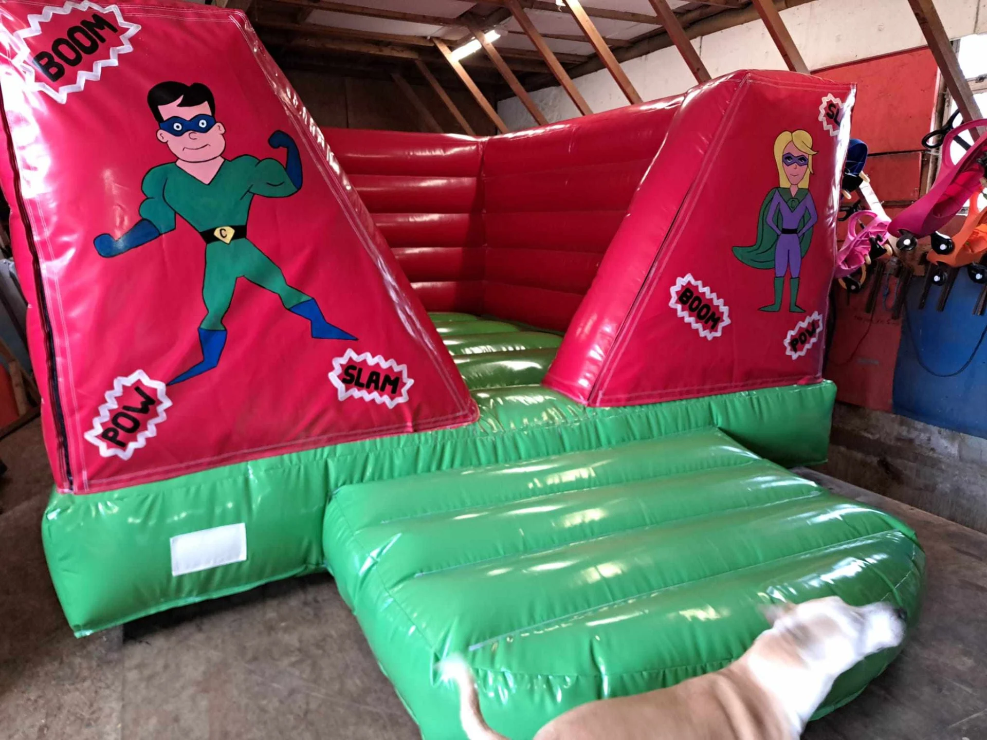 Superhero 13ft X 18ft Box Castle - Canterbury Bouncy Castle Hire