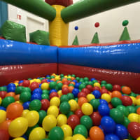 Turret Air Juggler Ball Pond