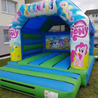 12ft X 12ft Soft Play Surround And Bouncy Castle