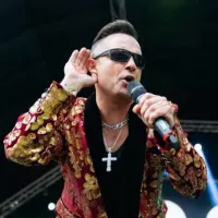 Lee Pashley As Robbie