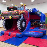 Monster Truck 3d Castle Slide