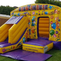 Bouncehouse With Slide