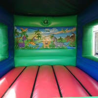 Box Bouncy Castle