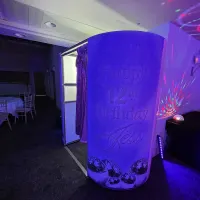 Photobooth Hire Traditional Style Enclosed Booth