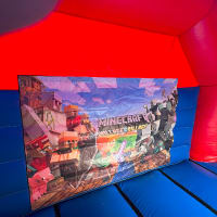Red And Blue Combo Castle - Minecraft Theme
