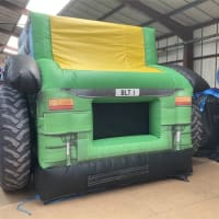 John Deere Tractor And Matching Jungle Soft Play