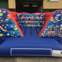 V Frame Party Castle