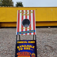Ball In Bucket Side Stall