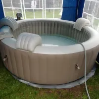 4 Person Bubble Hot Tub Hire