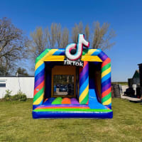 3d 16ft X 18ft Combi Castle - Weekend Hire