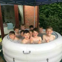 4-6 Man Hot Tub - Mon-thurs