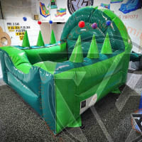 6ft X 7ft X 5ft Two Tone Green Ball Pool With Jugglers