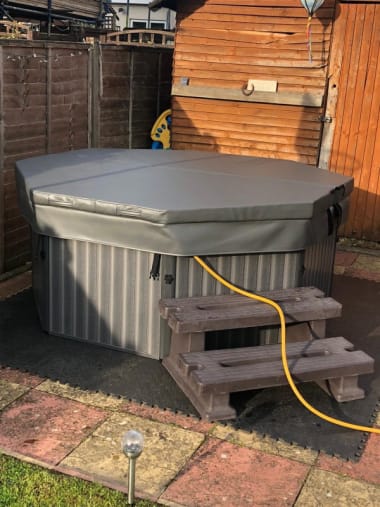 Array - Essex Portable Hot Tub Hire