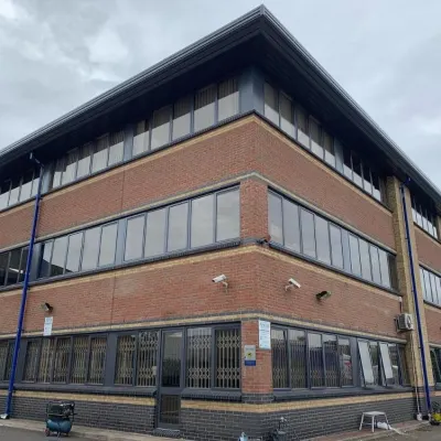 All Aspect Coatings Roof Spraying, Cladding Spraying, Cut Edge Corrosion Treatment, Curtain Walling Spraying, Gutter Systems, Southampton