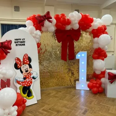 Gold Sequin Wall With Ballons Light Up Led Number And Themed Cut Outs For A Birthday Party In Medway