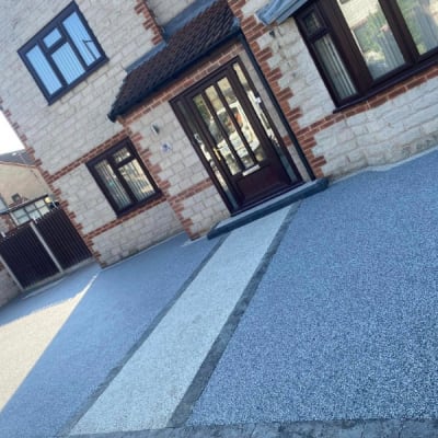 Resin Bound Driveway In Conisbrough In Doncaster Such A Perfect Blend Of Vuba Resin Bound Materials, Spanish Marble With The Colour Blending Together Great, Palazzo And Ipanema Beach, Bespoke Resin Is On Of Doncaster's Leading Resin Bound Installer