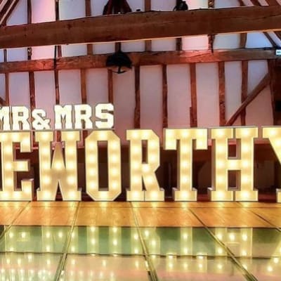 Light Up Mr And Mrs Wedding Led Hire