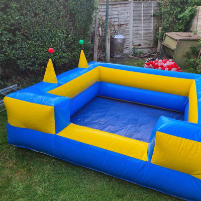 Rd Castles, Your Go-to Bouncy Castle Hire Company Covering Birmingham, Willenhall, Tamworth, Walsall, Wednesbury, And Surrounding Areas
