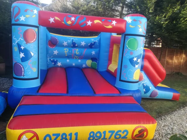 Party Time Castle With Slide