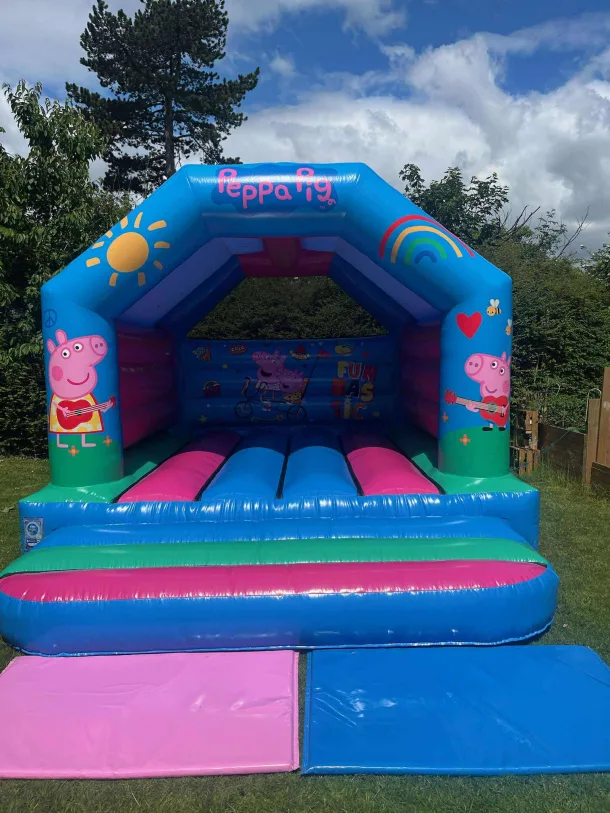 Peppa Pig Bouncy Castle