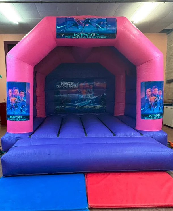 15ft X 12ft Pink And Purple Castle -k-pop Demon Hunters