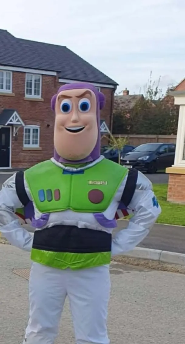 Buzz Mascot Hire