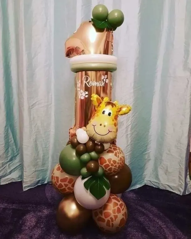 1st Birthday Giraffe Balloon