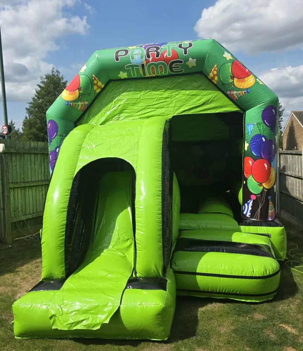 12ftx18ft Green And Black Themed Bouncy Castle With A Slide