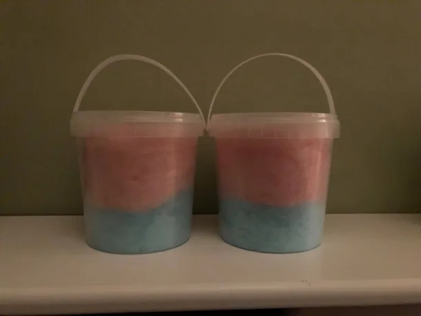 25 Tubs Of Candyfloss