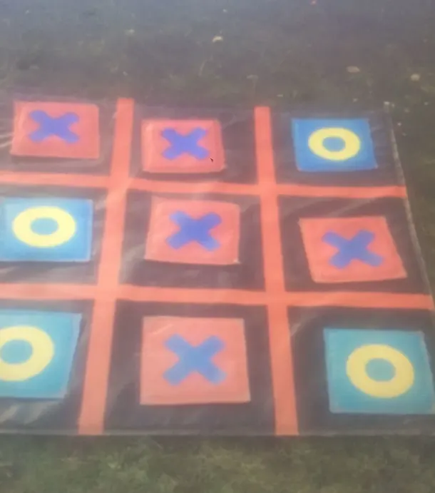 Noughts And Crosses Giant