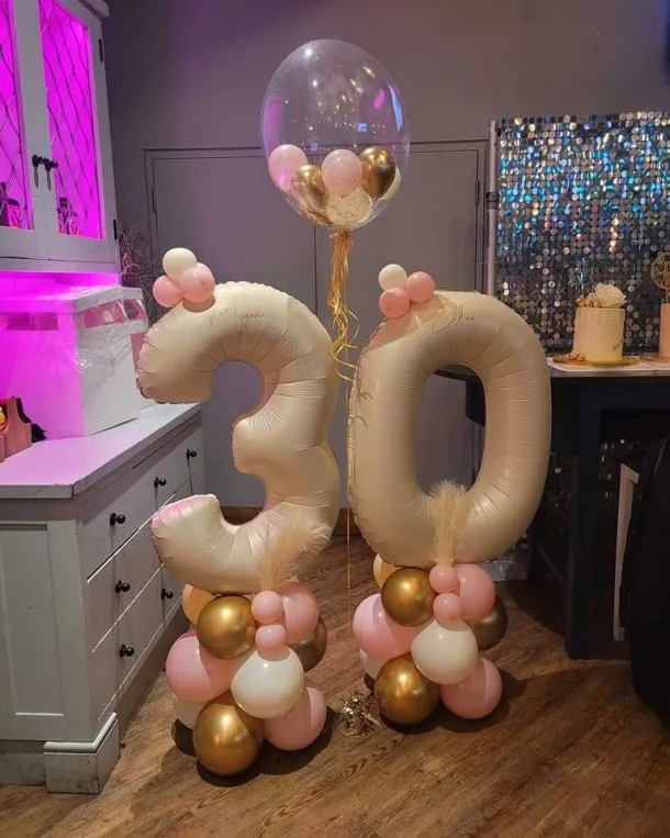 30th Balloon Towers And Deco