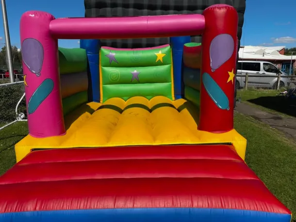 H Frame Party Castle