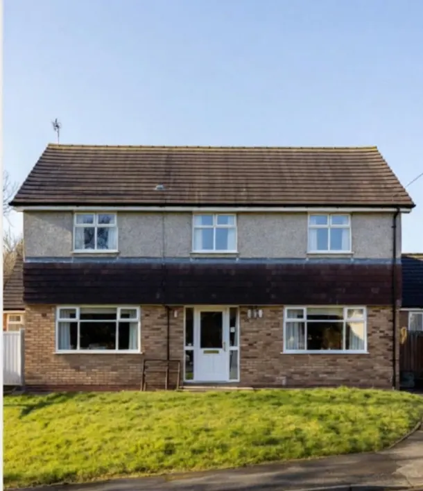 Window Cleaning - 4 Bed House