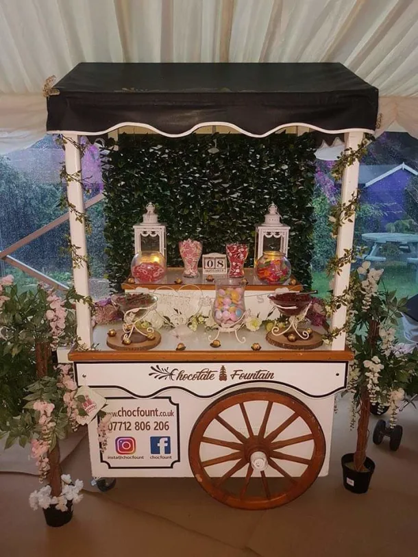 Large Deluxe White Sweet Cart
