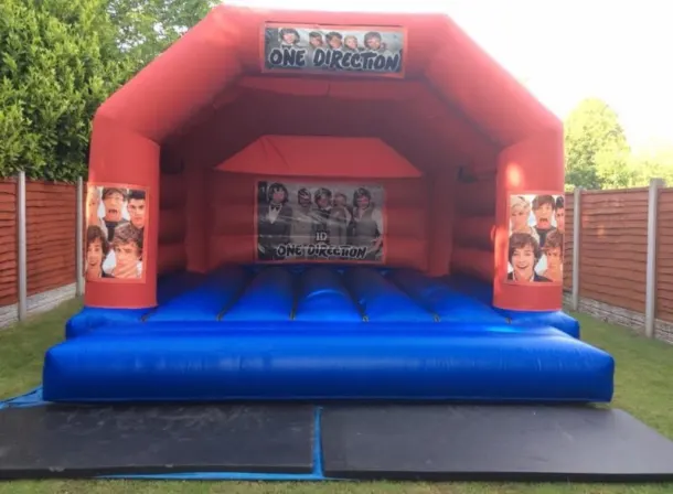 18ft X 15ft Blue And Red Castle - One Direction Theme