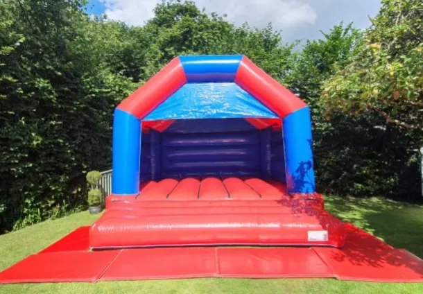 Adult Bouncy Castle Red And Blue 16x18ft