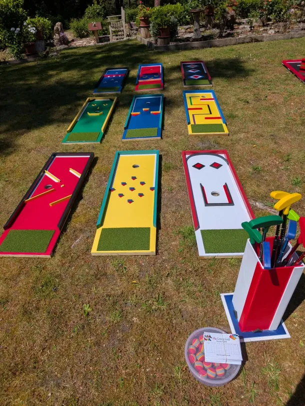9 Hole Crazy Golf