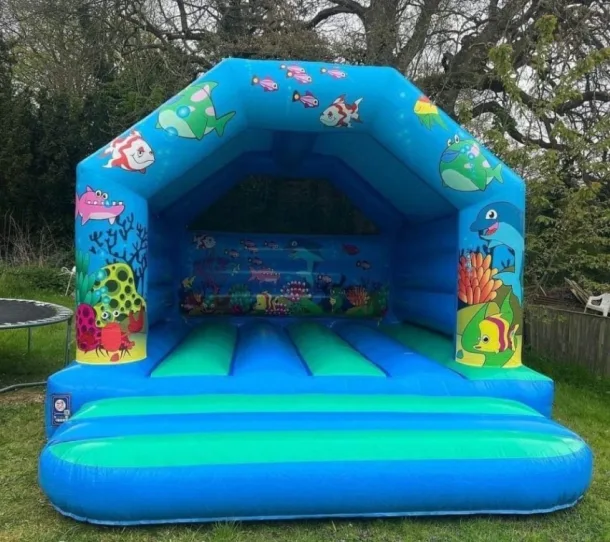 Seaworld Bouncy Castle 15 X 12