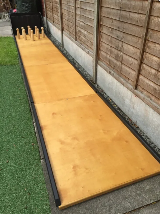 Skittle Alley Junior 18ft