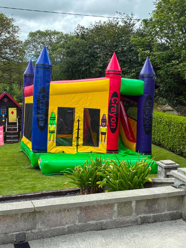 20ft X 20ft Crayon Combi Bouncy Castle With Slide