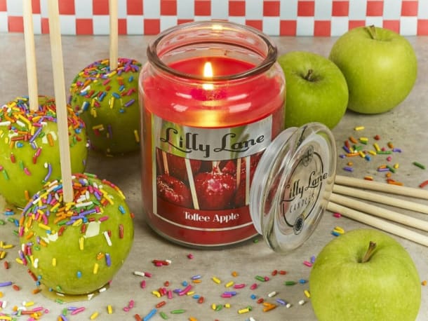 Lilly Lane Toffee Apple 18oz Candle