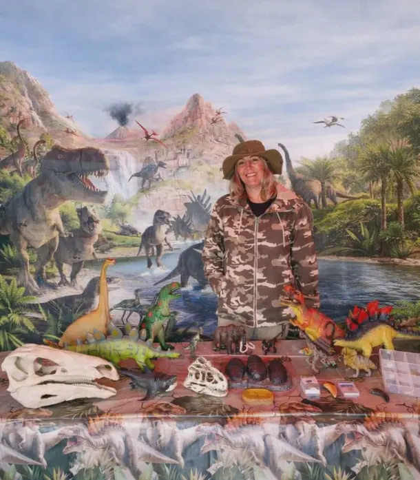 Dinosaur Party Adventures Fossil Display