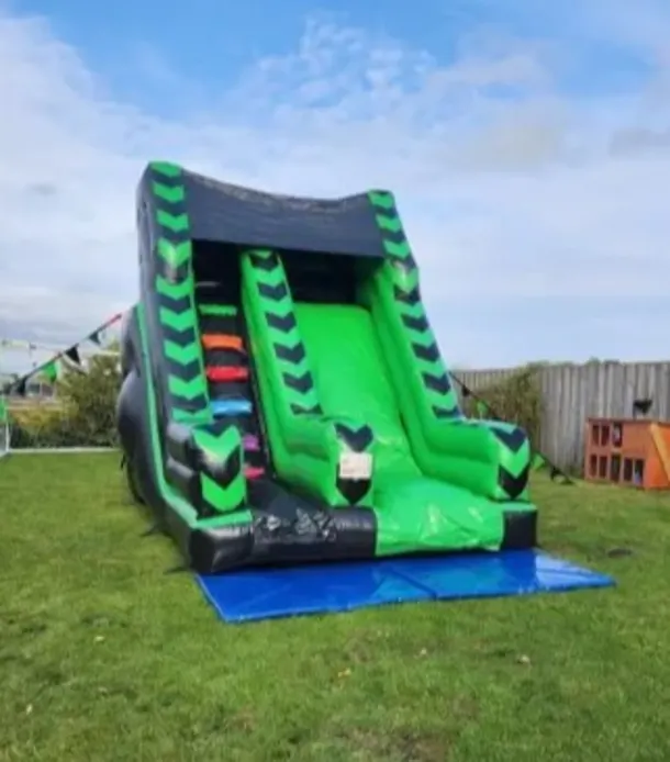 10ft Platform Slide - Black  Green