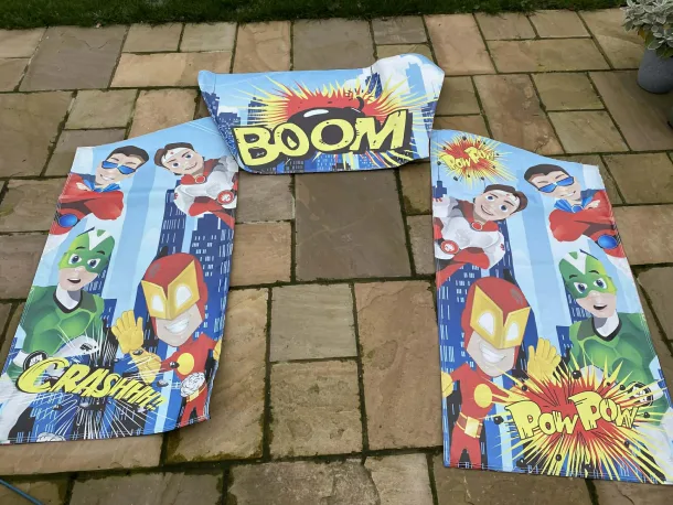 Superhero 2 Plain Blue And Purple Castle With Side Slide