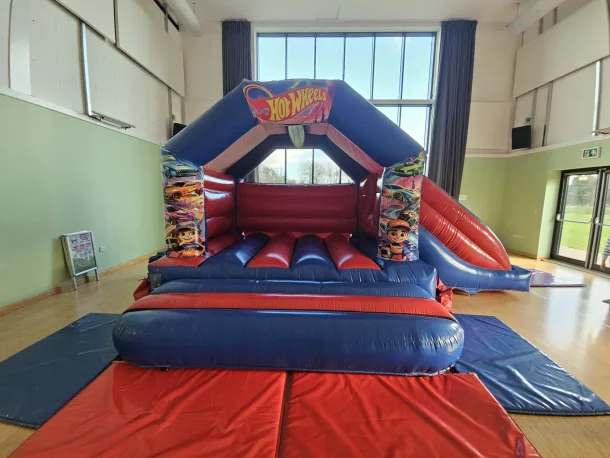 12ft X 15ft Hot Wheels Side Slide Blue And Red Castle
