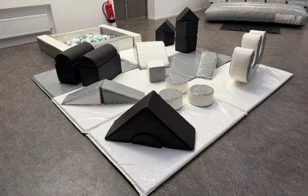 White-grey Soft Play