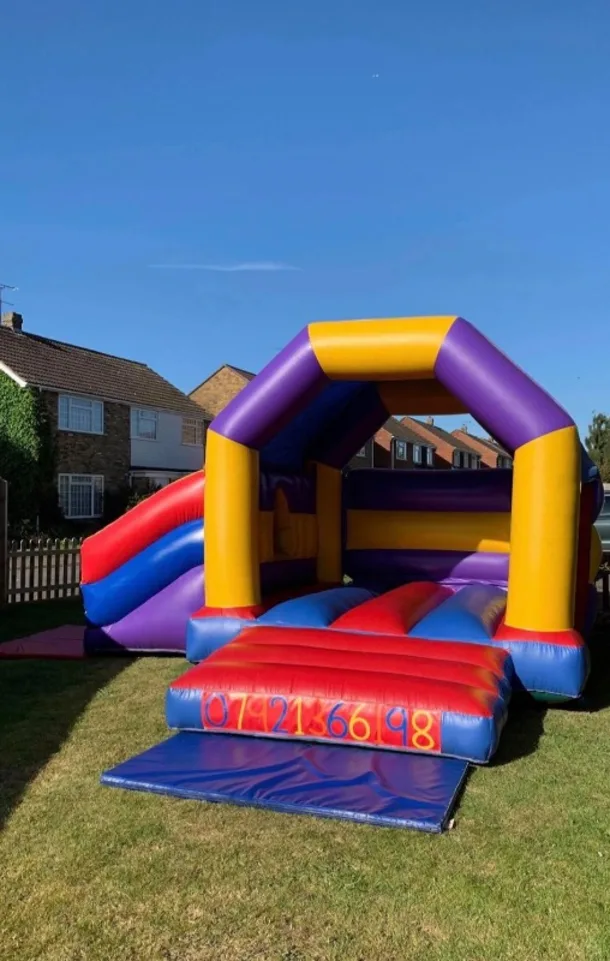 multi-colour-combo-ollies-bouncy-castle-hire-amersham-buckinghamshire