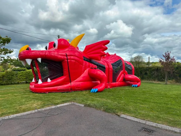 36ft Dragon Obstacle Course - Weekend Hire