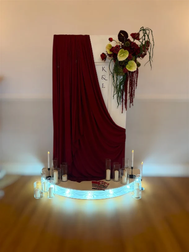 Deluxe Draping Sailboard